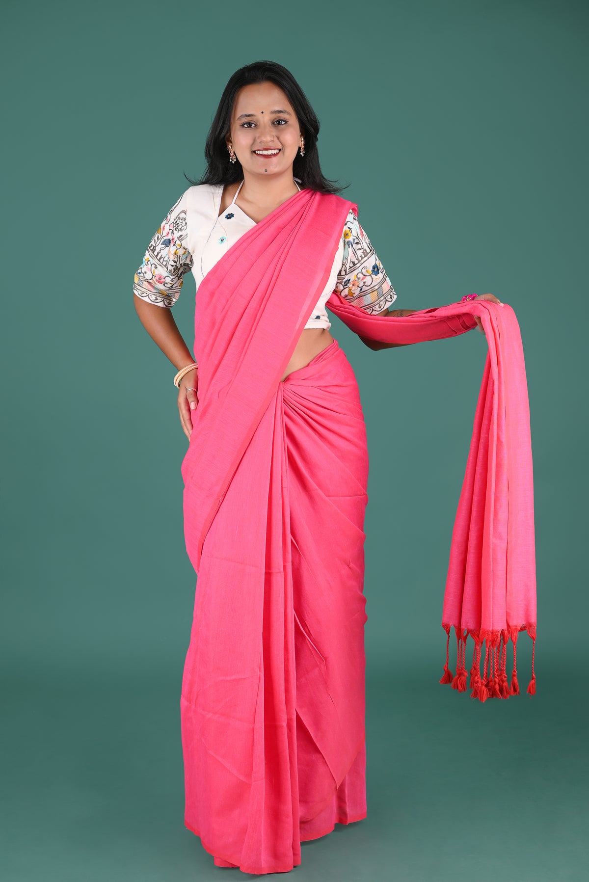 Vibrant Rani Pink Solid Saree with Tassel Pallu – Stylish Ethnic Wear