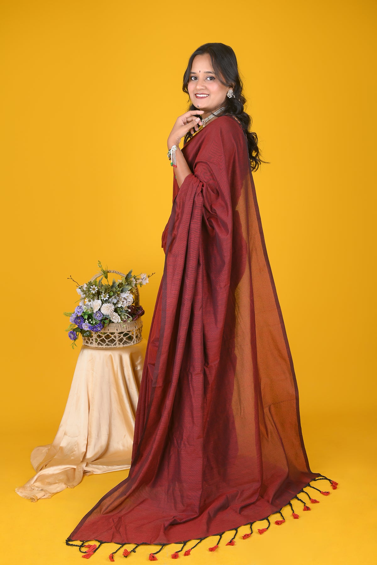 Elegant Deep Maroon Solid Saree with Tassel Pallu – Classic Ethnic Wear