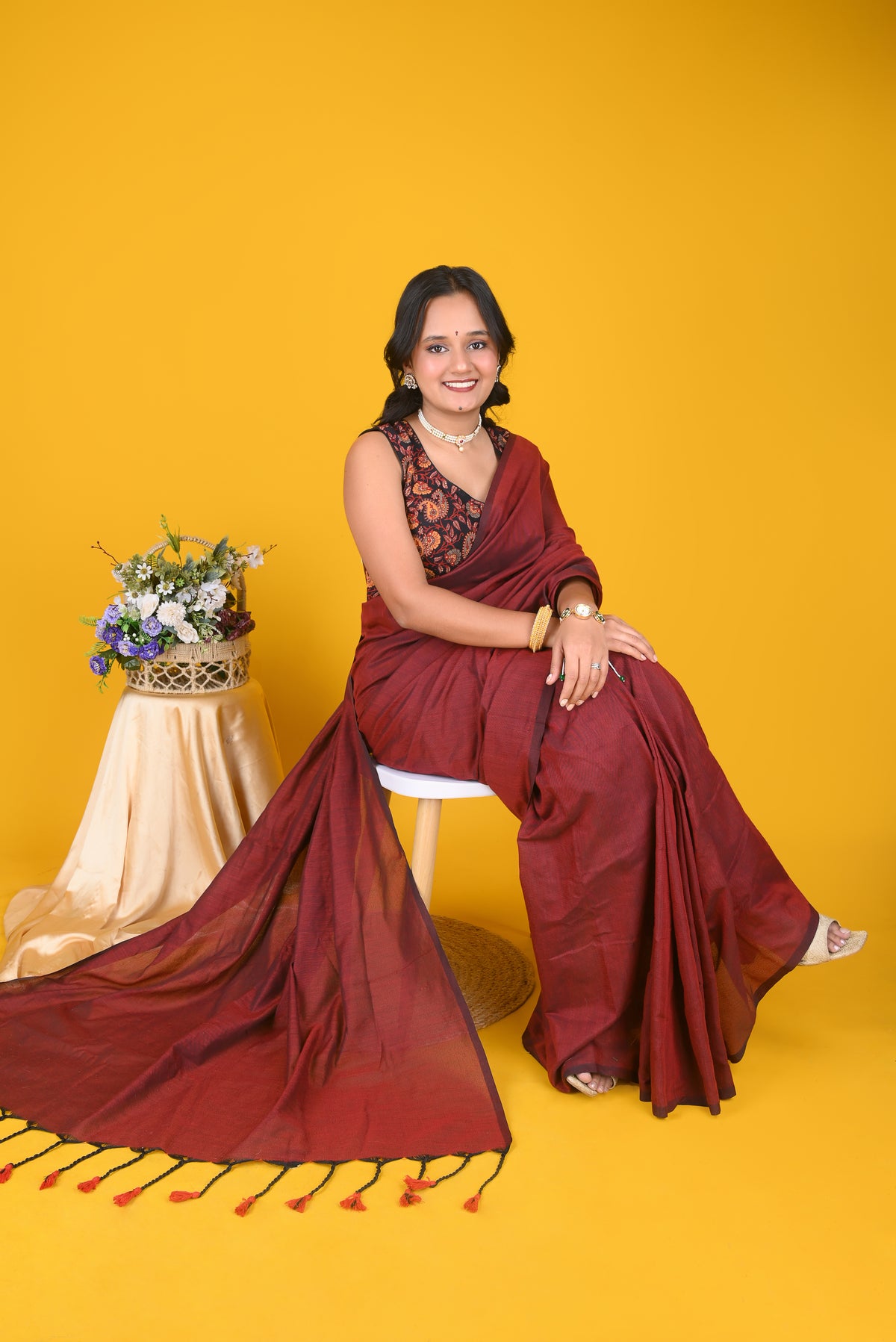 Elegant Deep Maroon Solid Saree with Tassel Pallu – Classic Ethnic Wear