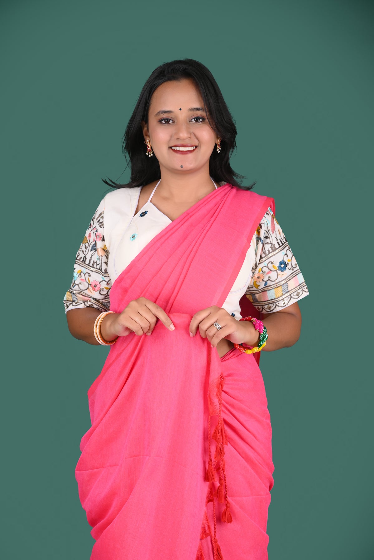 Vibrant Rani Pink Solid Saree with Tassel Pallu – Stylish Ethnic Wear
