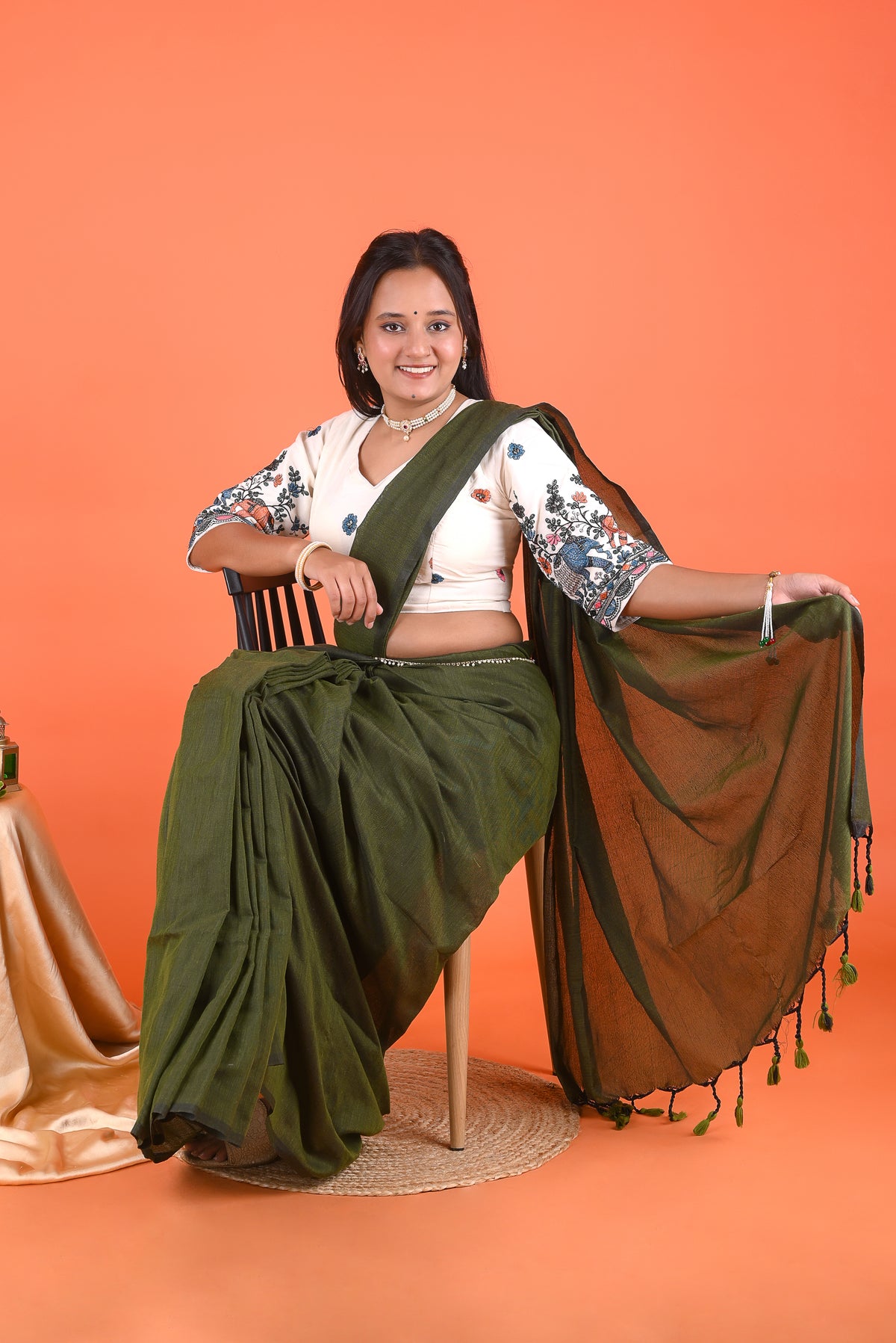 Olive Green Solid Saree with Tassel Pallu – Elegant Traditional Ethnic Wear