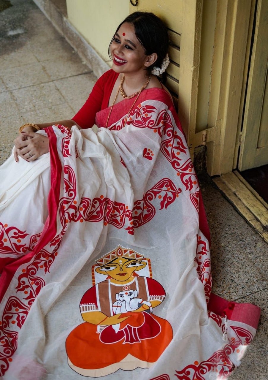 Off-White Saree with Red Traditional Art Print & Bold Border
