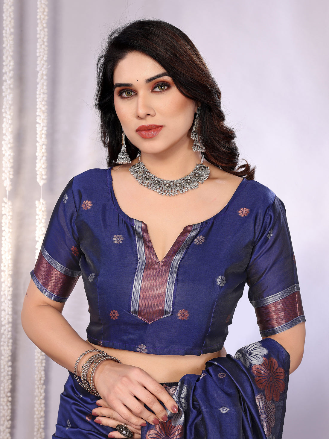 Royal Blue Banarasi Silk Floral Weaving Saree with Woven Border & Unstitched Blouse
