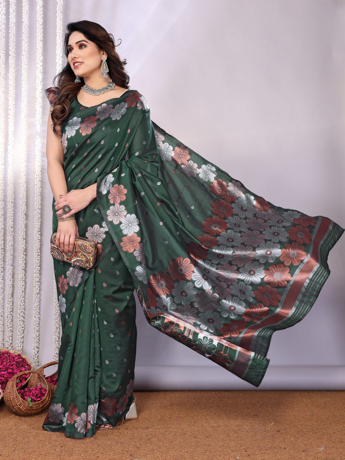 Green Banarasi Silk Floral Weaving Saree with Woven Border & Unstitched Blouse