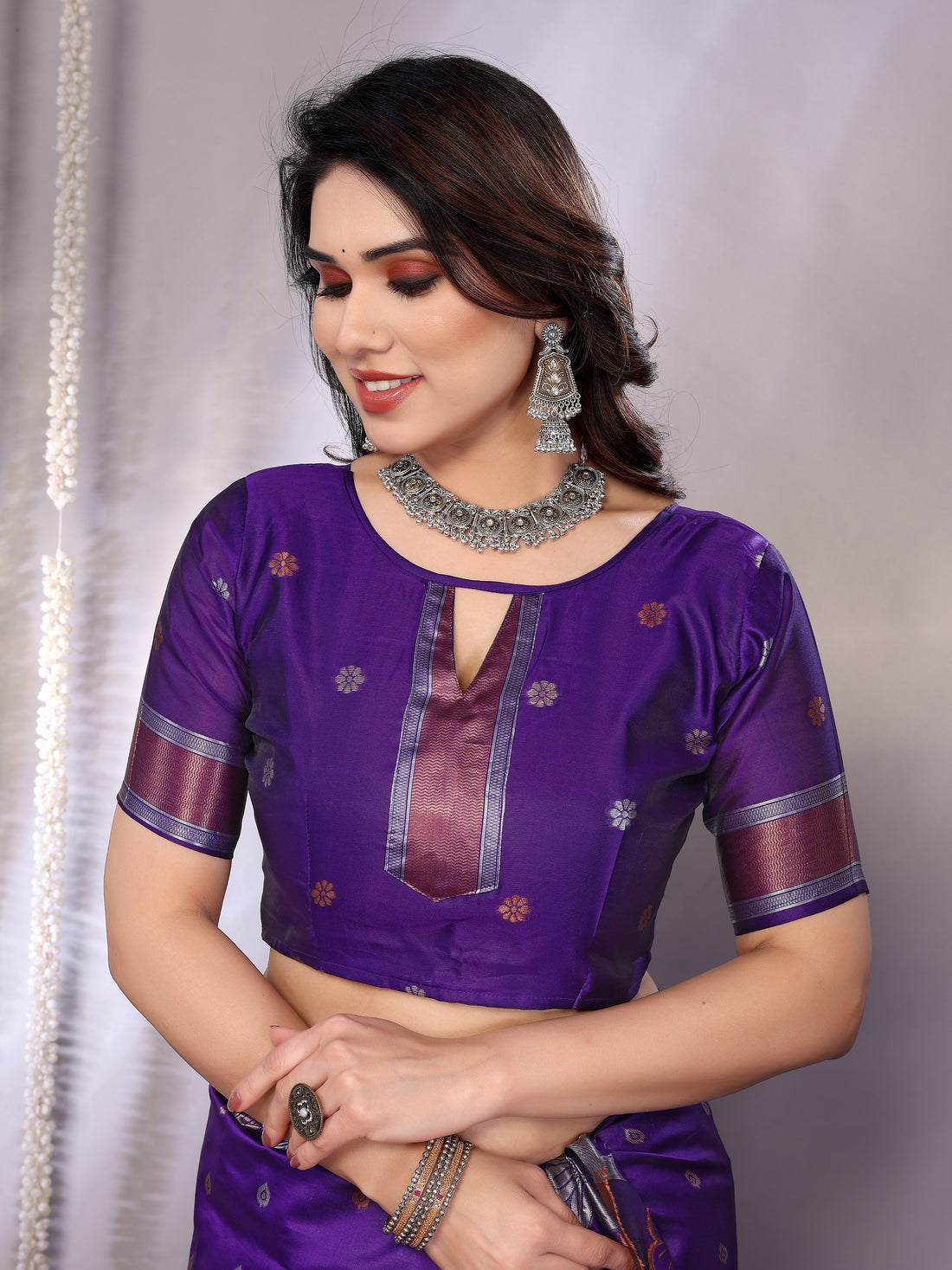 Purple Banarasi Silk Floral Weaving Saree with Woven Border & Unstitched Blouse