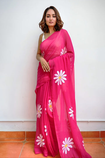 Trendy Bright Pink Floral Printed Saree with White Daisy Motifs – Influencer Style