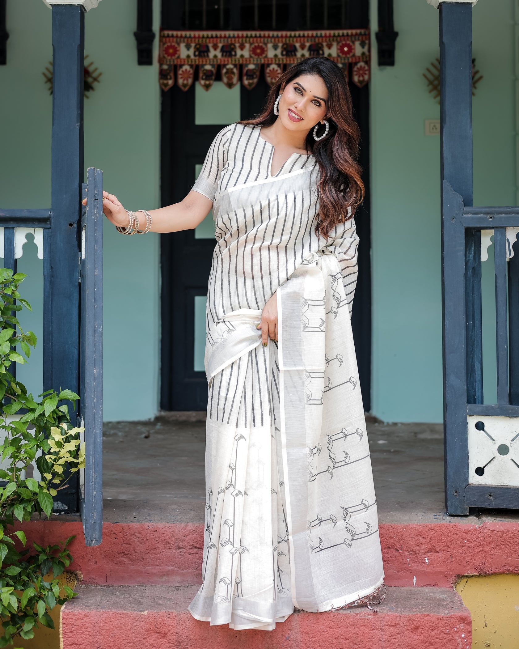 Classic Ivory Linen Cotton Saree with Grey Stripes & Minimal Print