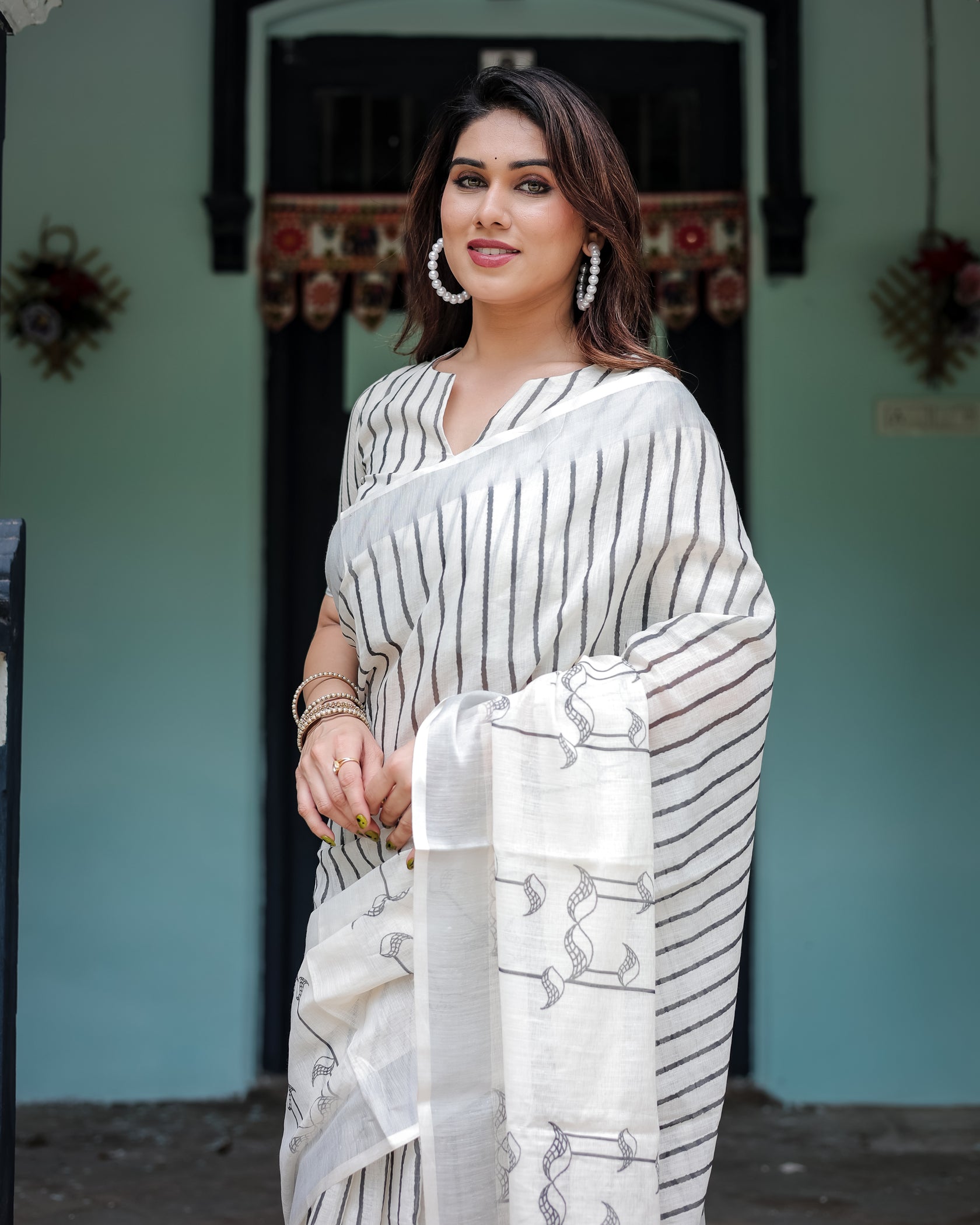 Classic Ivory Linen Cotton Saree with Grey Stripes & Minimal Print