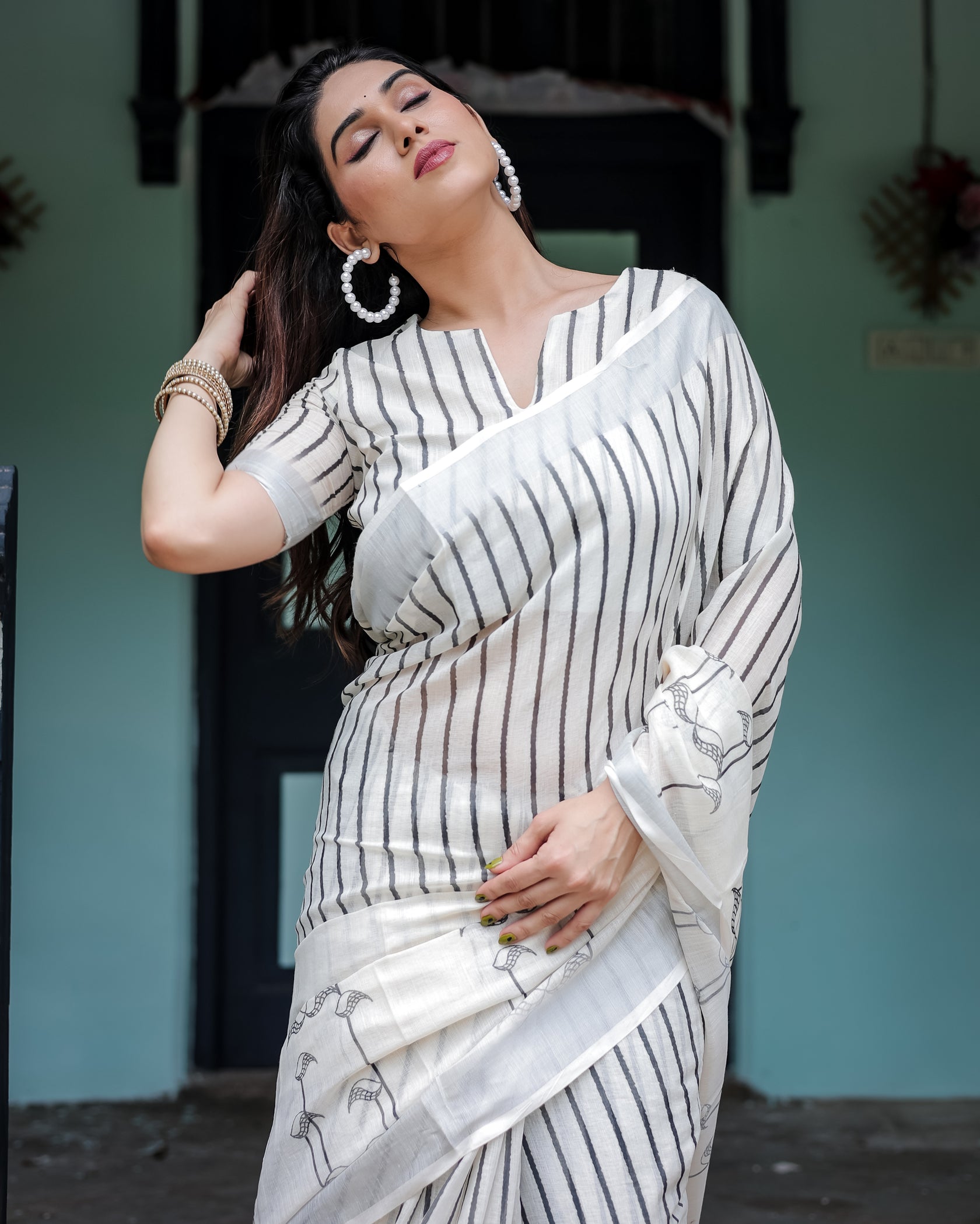 Classic Ivory Linen Cotton Saree with Grey Stripes & Minimal Print