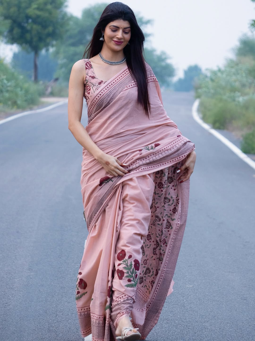 Elegant Dusty Pink Linen Cotton Saree with Floral Print Border