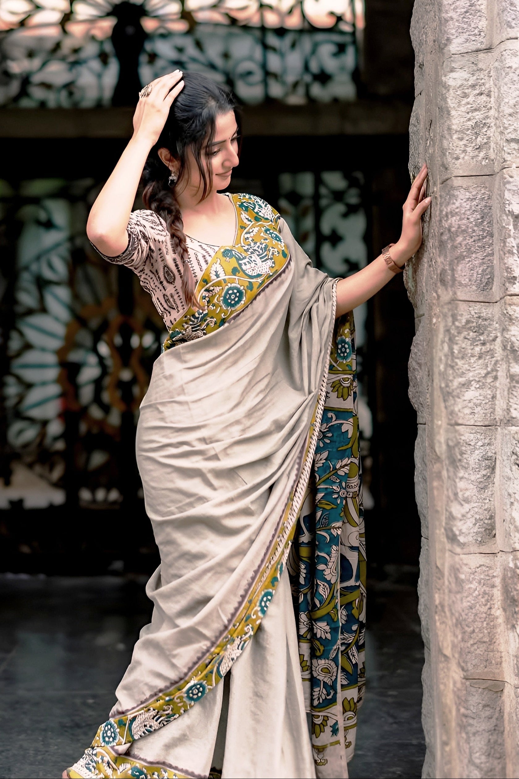 Elegant Grey Linen Cotton Saree with Kalamkari Inspired Border & Printed Blouse