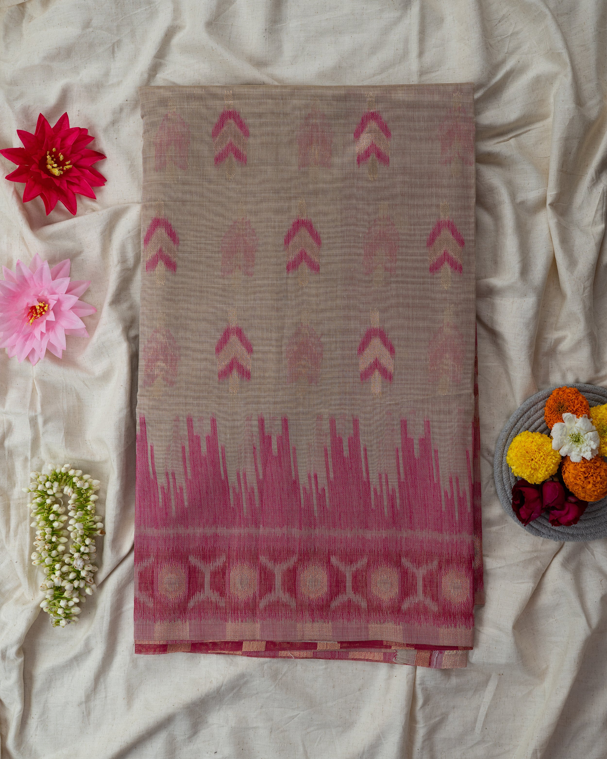 Handloom Style Printed Saree with Traditional Border