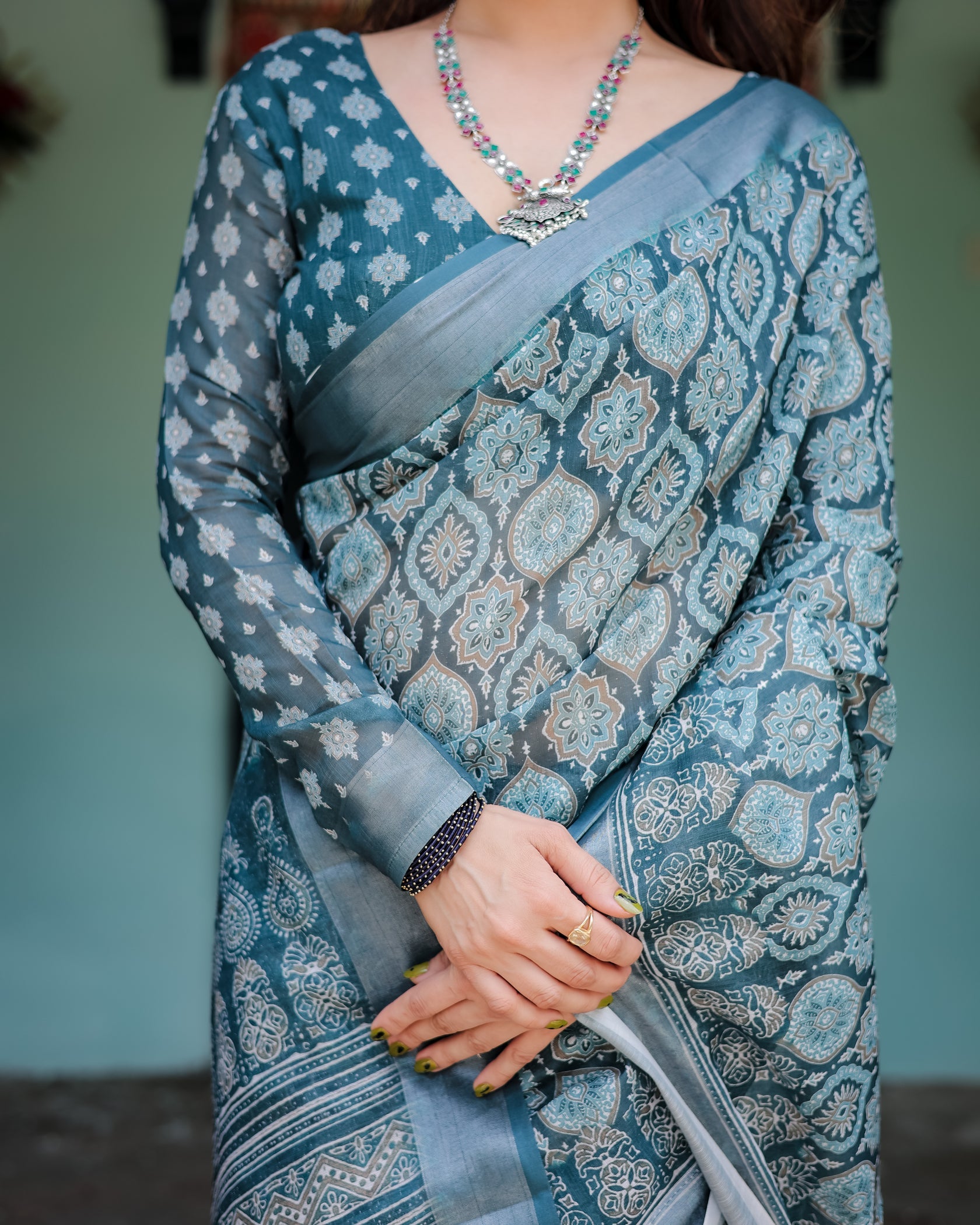 Sophisticated Grey Ethnic Motif Linen Cotton Saree