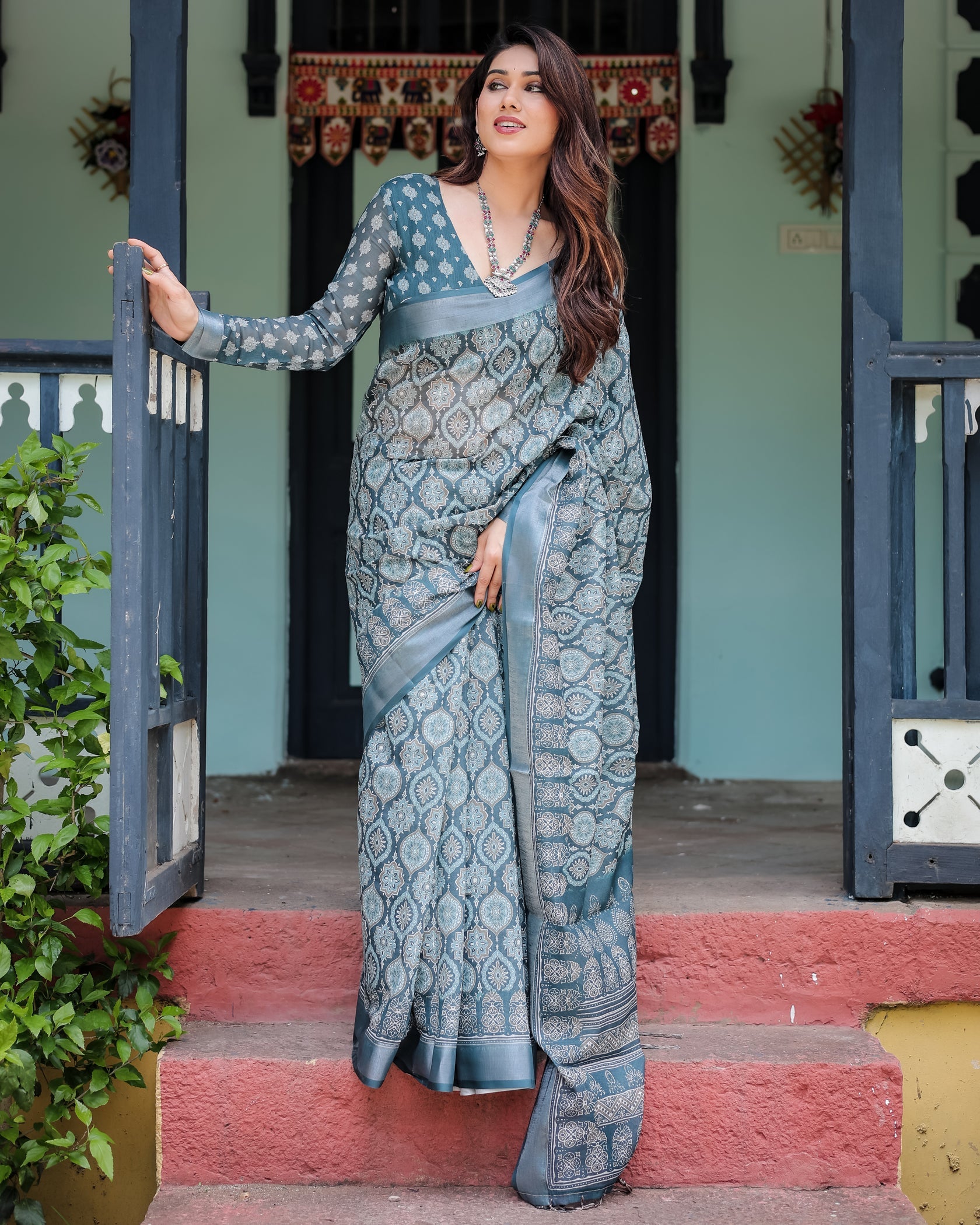 Sophisticated Grey Ethnic Motif Linen Cotton Saree
