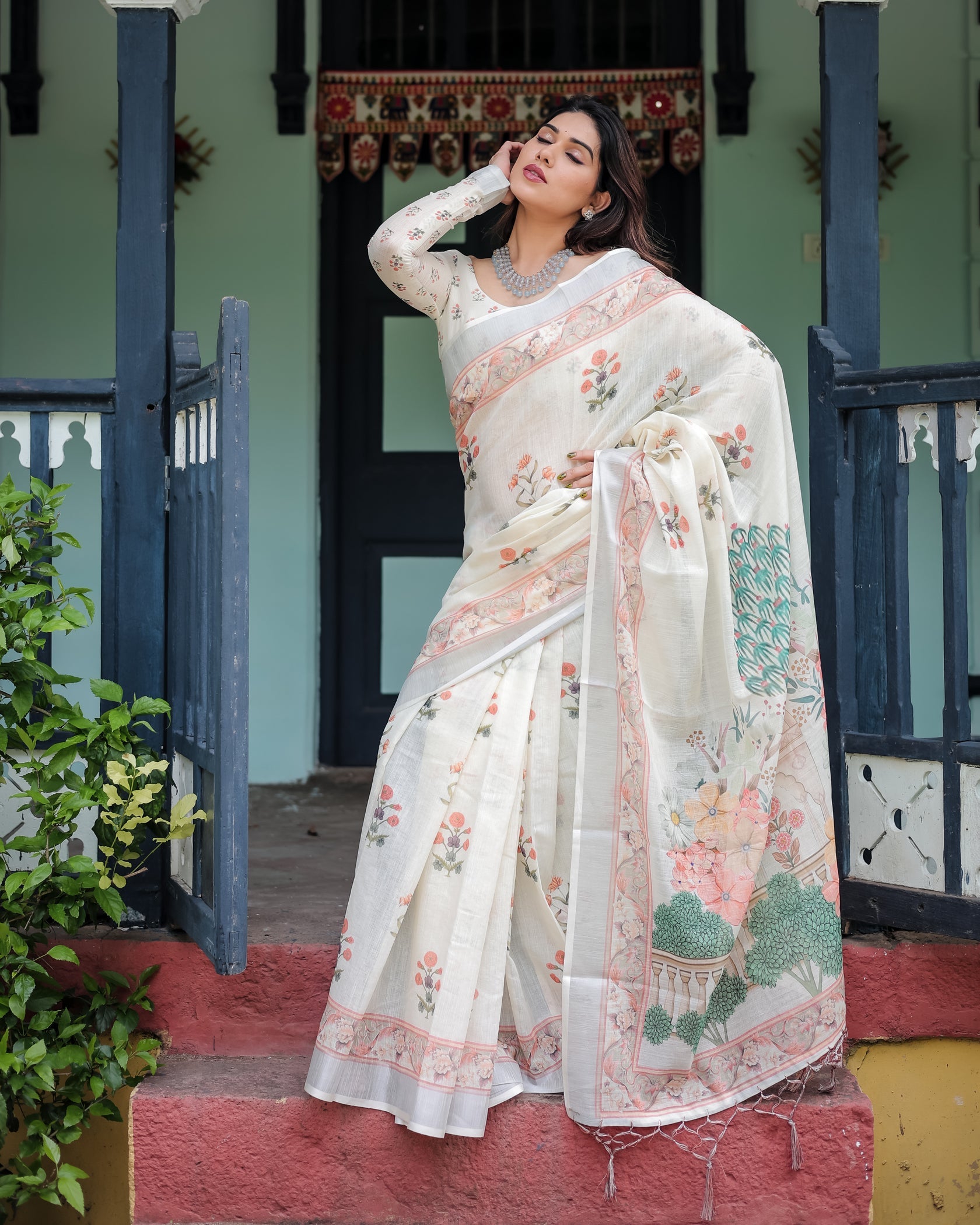 Vintage Garden Print Off-White Linen Cotton Saree